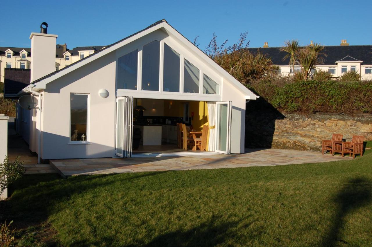 Beautiful, Modern Villa 5 Mins Walk From The Stunning Bay At Trearddur Голігед Екстер'єр фото