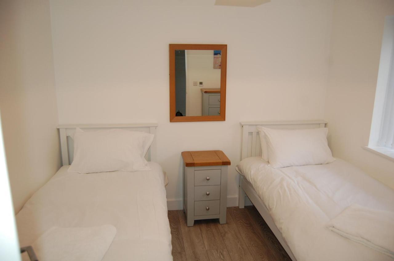 Beautiful, Modern Villa 5 Mins Walk From The Stunning Bay At Trearddur Голігед Екстер'єр фото