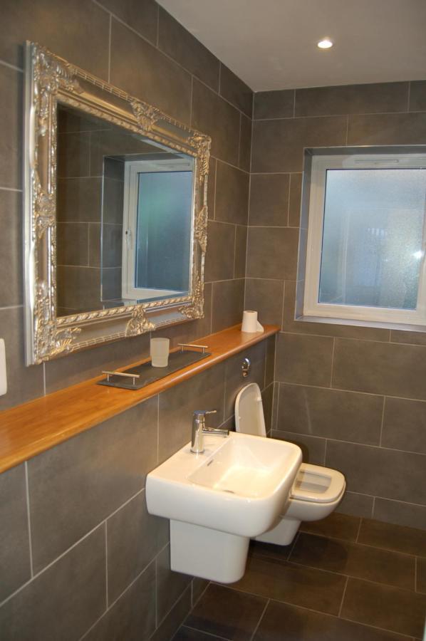 Beautiful, Modern Villa 5 Mins Walk From The Stunning Bay At Trearddur Голігед Екстер'єр фото